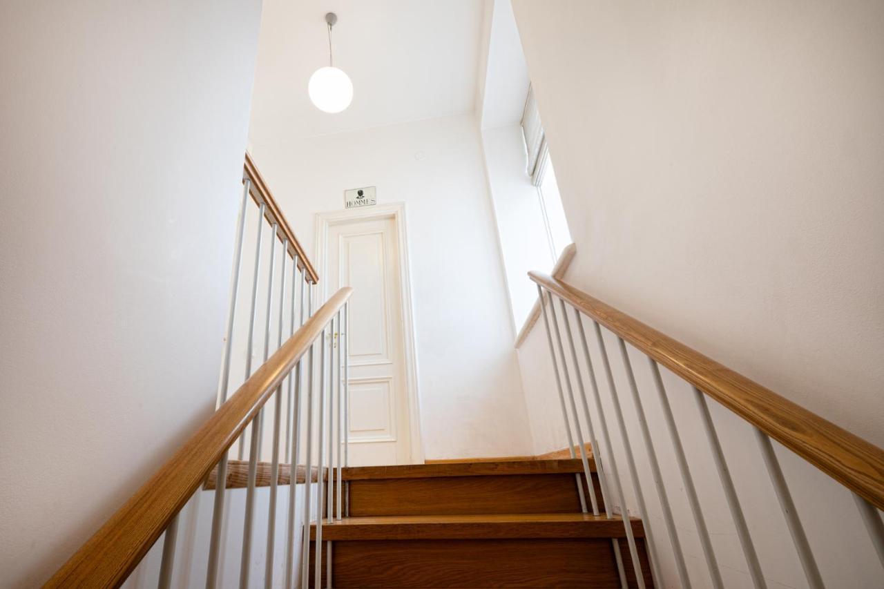 Huoneisto Old Two Floor Palasta Loft With River View *